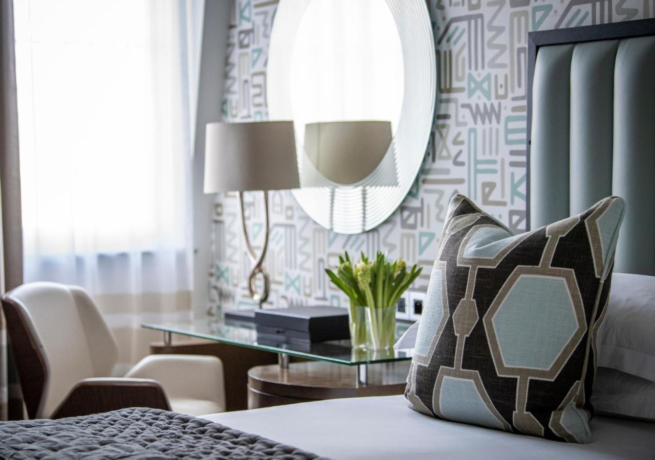 The Marylebone Hotel Londyn Zewnętrze zdjęcie A bedroom at The Hari